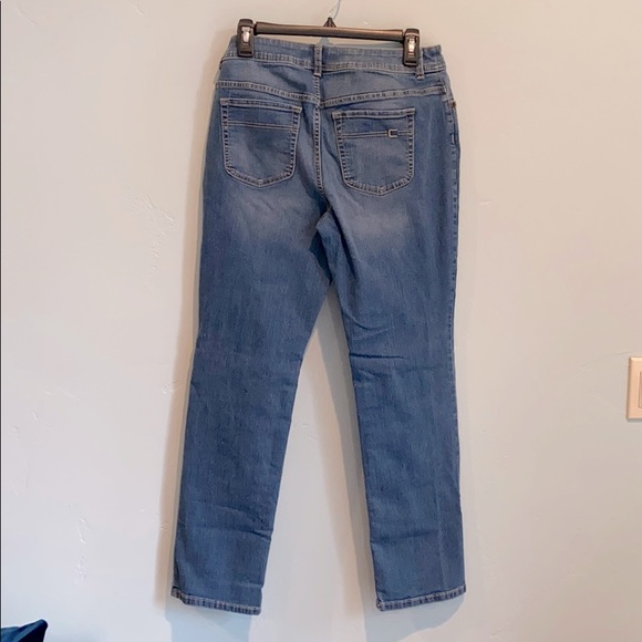 Jeans - Picture 2 of 3